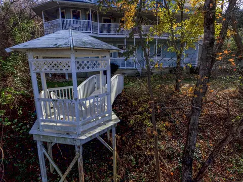 Exterior - 143 Arizona Dr, Branson, MO 65616 photo 4 of 42