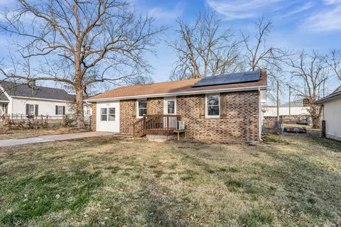 312 Mitchell Ave, Clever, MO 65631 photo 2