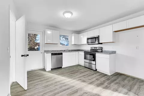 312 Mitchell Ave, Clever, MO 65631 photo 7