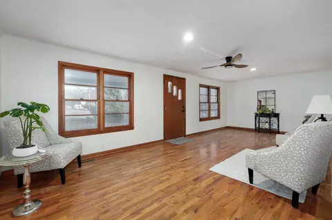 2119 S Missouri Ave, Springfield, MO 65807 photo 9