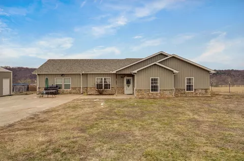3030 Horsecreek Rd, Galena, MO 65656