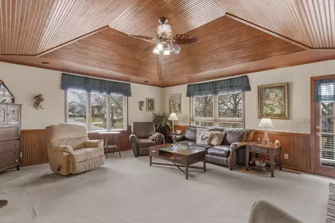 601 E Mccracken Rd, Ozark, MO 65721 photo 4