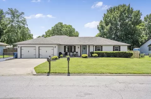 108 W Lorene St, Nixa, MO 65714 photo 1