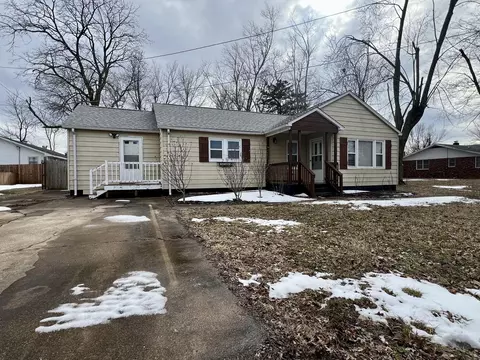 306 E 13th St, Mountain Grove, MO 65711 photo 1