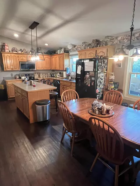 219 E Creekview Rd, Clever, MO 65631 photo 8