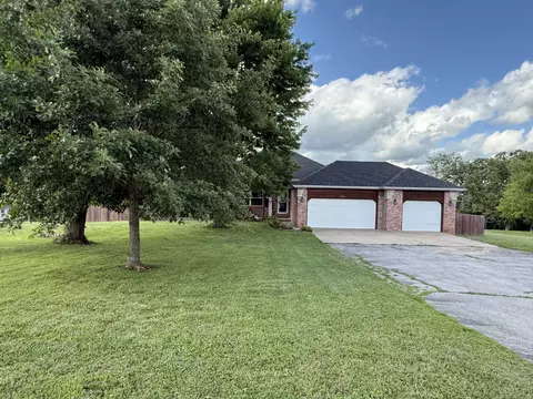 219 E Creekview Rd, Clever, MO 65631 photo 2