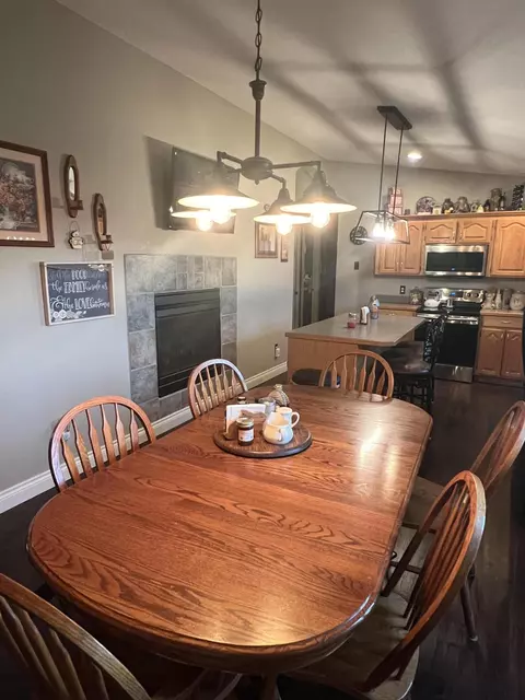219 E Creekview Rd, Clever, MO 65631 photo 9