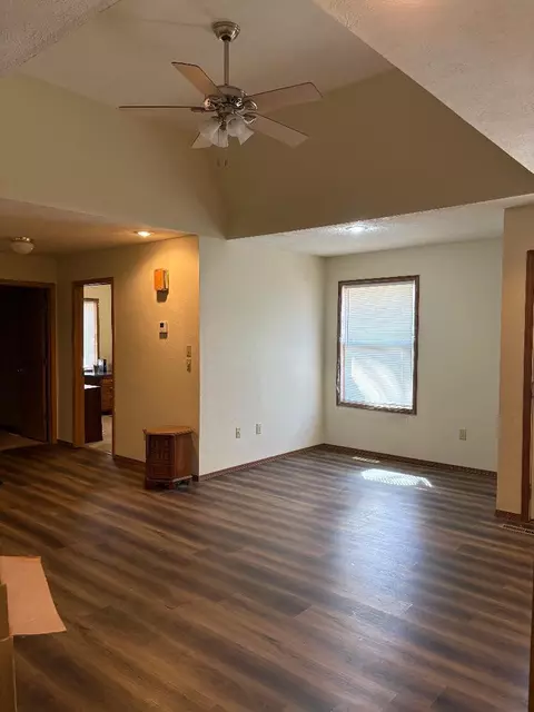 27673221 Moore Greenwood St, Springfield, MO 65807 photo 22