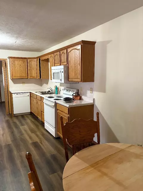 27673221 Moore Greenwood St, Springfield, MO 65807 photo 24