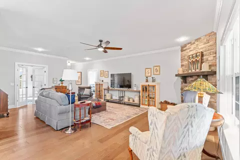 2815 E Auburn Hills St, Republic, MO 65738 photo 7