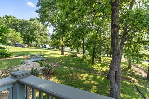 Exterior - 185 Eagle Pointe Dr, Branson, MO 65616 photo 4 of 5