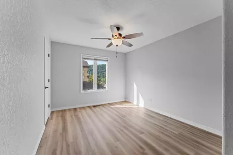 Bedroom - 185 Eagle Pointe Dr, Branson, MO 65616 photo 2 of 3