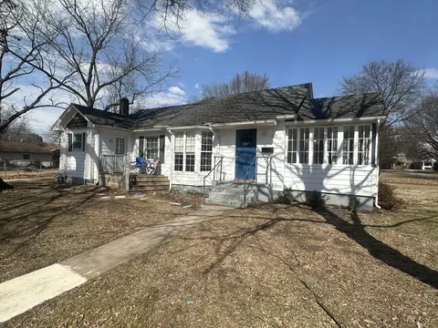 1625 E Belmont St, Springfield, MO 65802 photo 3