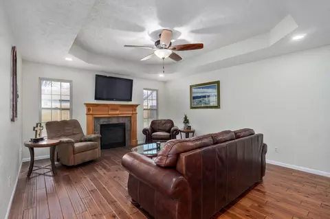 509 Pine St, Willard, MO 65781 photo 4