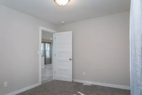2226 W Mount Vernon St, Springfield, MO 65802 photo 18