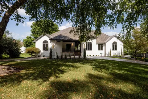 5614 S Castlebay Dr, Springfield, MO 65809 photo 3