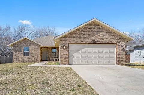 3057 N Marion Ave, Springfield, MO 65803 photo 1