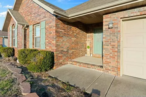 3908 N Grassland Dr, Ozark, MO 65721 photo 4
