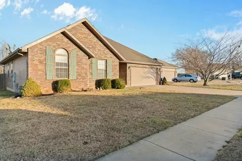 3908 N Grassland Dr, Ozark, MO 65721 photo 3