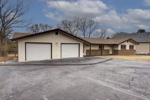 328 N N Frk, Branson, MO 65616 photo 3