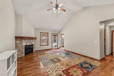 5708 N Seacrest Dr, Ozark, MO 65721 photo 9