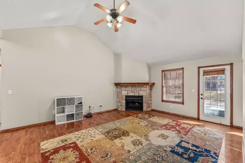 5708 N Seacrest Dr, Ozark, MO 65721 photo 8