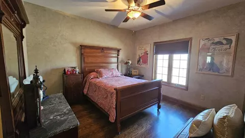Bedroom - 2789 Highway Jj, Squires, MO 65755 photo 1 of 5