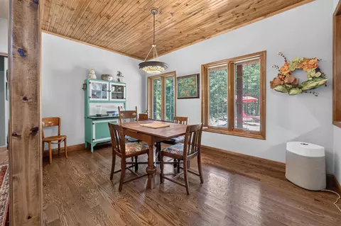 Dining - 2789 Highway Jj, Squires, MO 65755 photo 5 of 6