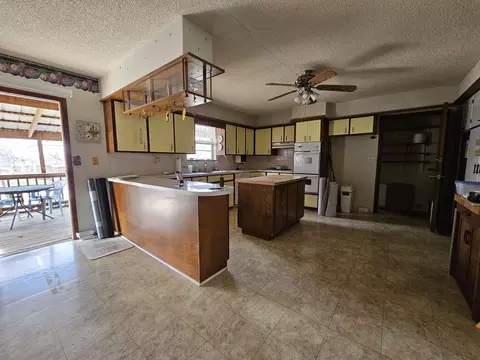 634 Manning Dr, Noel, MO 64854 photo 4