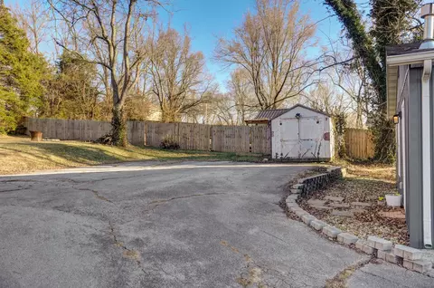 606 S 6th St, Ozark, MO 65721 photo 12