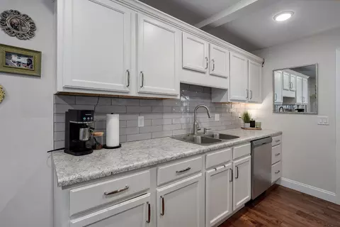 606 S 6th St, Ozark, MO 65721 photo 4