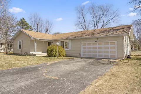 608 S Barwick Pl, Willard, MO 65781 photo 2