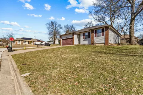 4484 S Leroy Ave, Springfield, MO 65810 photo 2
