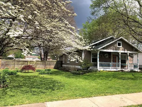 940 S Newton Ave, Springfield, MO 65806 photo 2