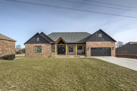 815 E Twin Maple Ct, Nixa, MO 65714 photo 1