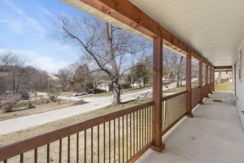802 S 6th St, Ozark, MO 65721 photo 3