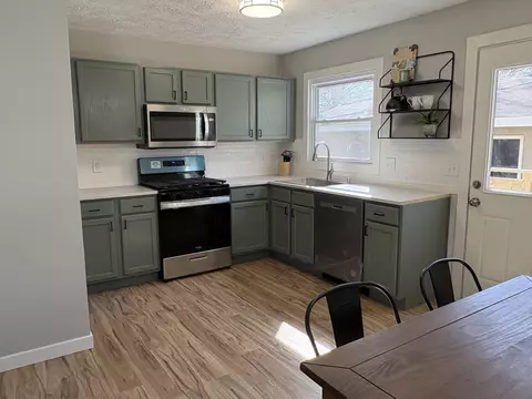 1424 W Hamilton St, Springfield, MO 65802 photo 4