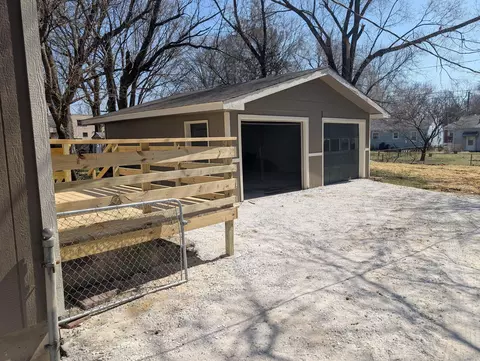 1424 W Hamilton St, Springfield, MO 65802 photo 10