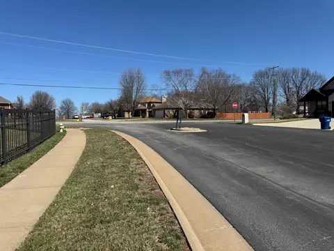 1242 W Gaslight Dr, Springfield, MO 65810 photo 13