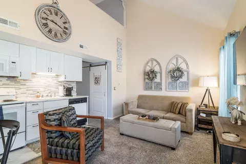 590 Abby Ln #8, Branson, MO 65616