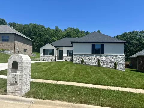 1611 W Gaslight Dr, Springfield, MO 65810 photo 2