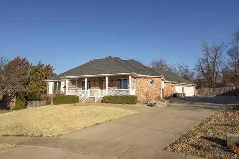 3713 E Fox Grape Rd, Springfield, MO 65809 photo 2