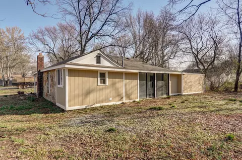 852 W Tracy St, Springfield, MO 65807 photo 15