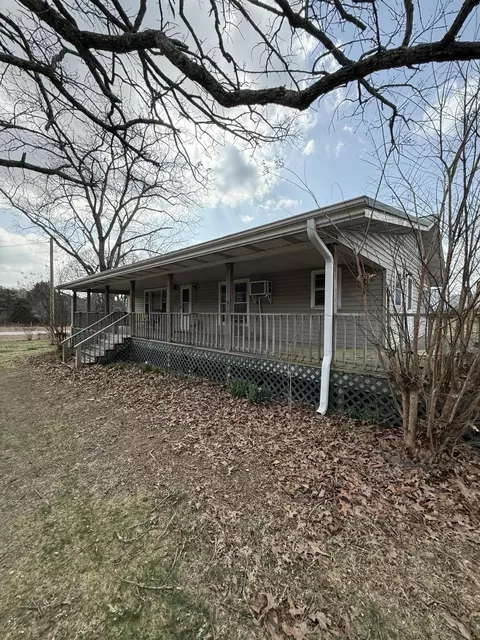Exterior - 541 County Road 806, Gainesville, MO 65655 photo 2 of 9