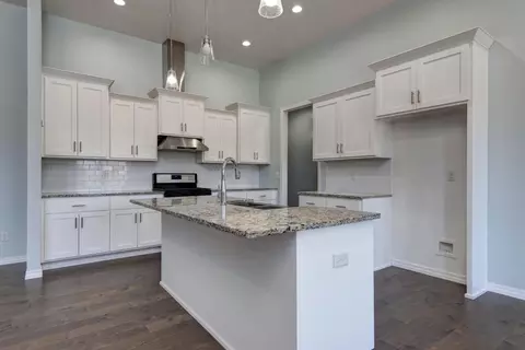 823 E Baracuda Dr, Nixa, MO 65714 photo 7