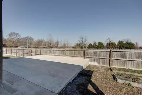 823 E Baracuda Dr, Nixa, MO 65714 photo 32