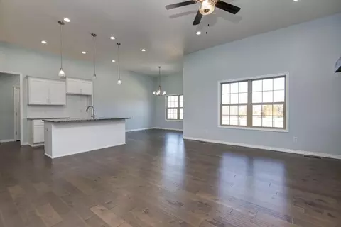 823 E Baracuda Dr, Nixa, MO 65714 photo 15