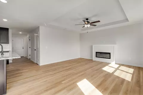 1646 E Macon St, Republic, MO 65738 photo 9