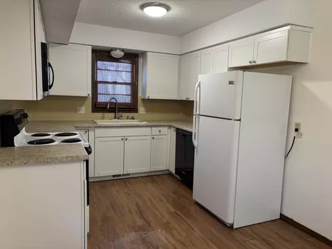 4951 S James Ave, Springfield, MO 65810 photo 10