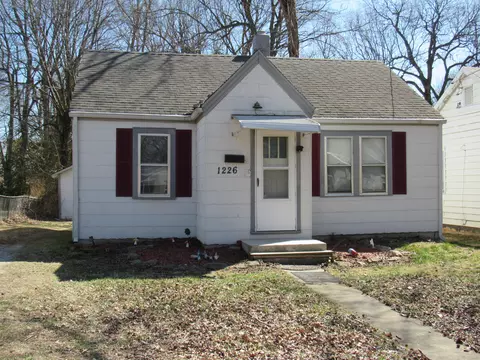 1226 S Ferguson Ave, Springfield, MO 65807